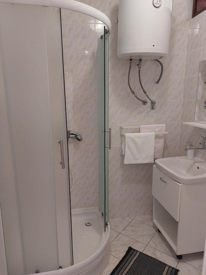 Apartments Markulincic Novalja Εξωτερικό φωτογραφία